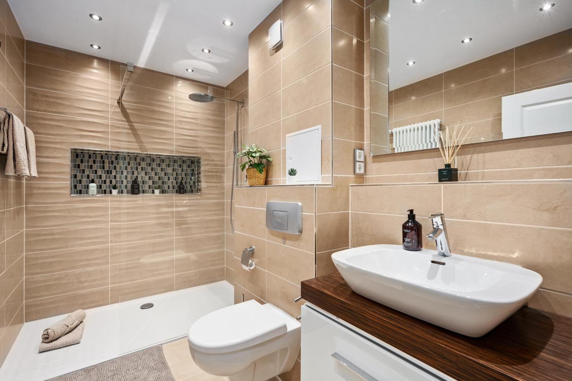 Edler Wohnraum Schwanenteich-Suite Mit Balkon, Kaffeevollautomat, Lift & Parkplatz Zwickau Esterno foto